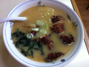 くるくる軒　みそから揚げラーメン