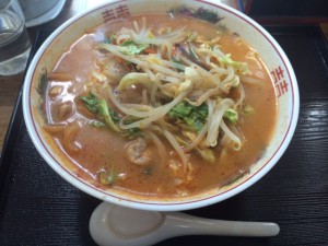 鈴木飯店　みそ辛子野菜ラーメン